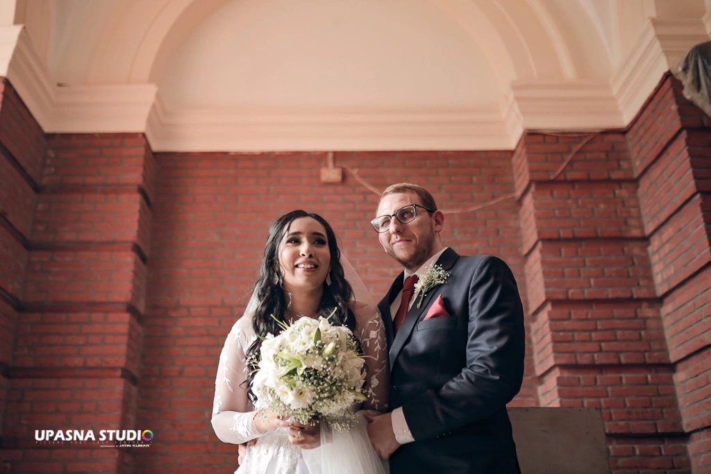 Wedding Photographers in Delhi | Upasna Studio | Wedding Couple Posing 