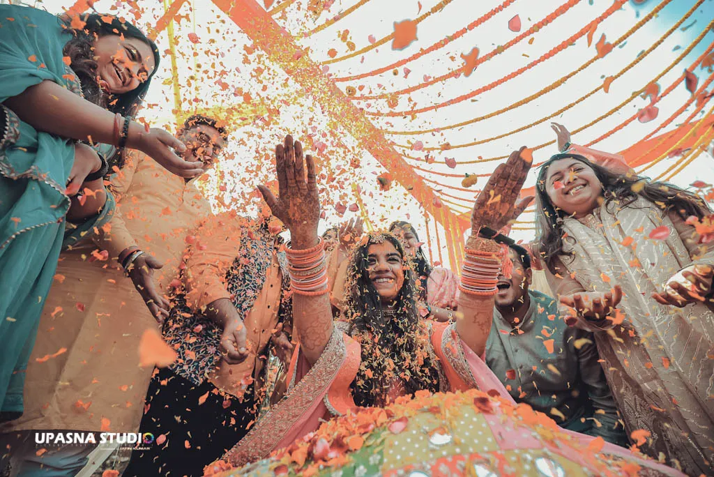 Wedding Photographers in Delhi NCR | Candid Wedding Photographer in Delhi | Upasna Studio Mayur Vihar 