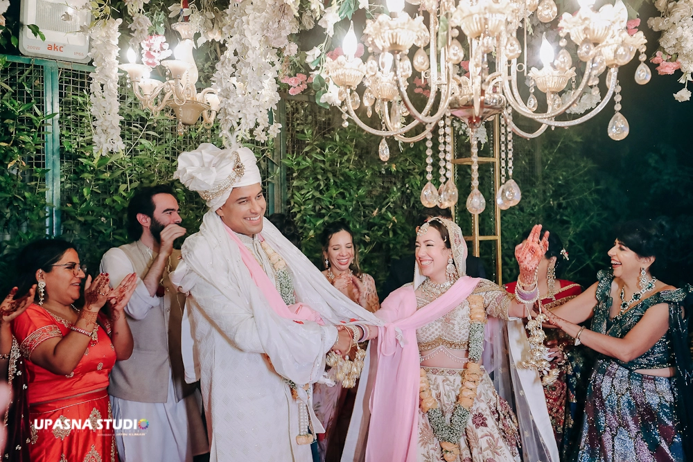 Wedding Photographers in Noida | Candid Wedding Photographer in Delhi